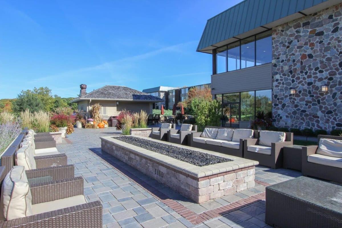 New Lake Como Condo With Lake Views Lake Geneva Extérieur photo