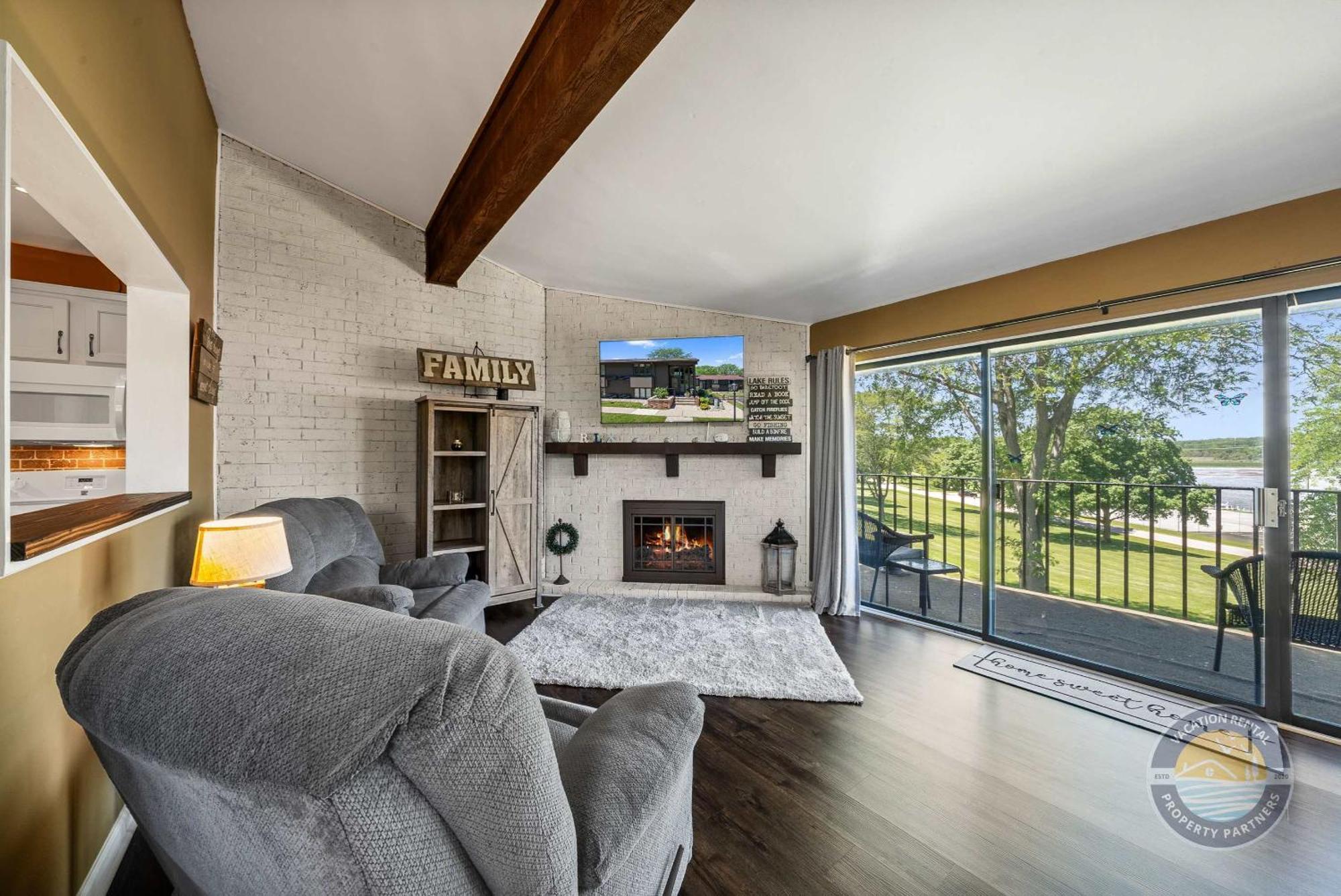 New Lake Como Condo With Lake Views Lake Geneva Extérieur photo
